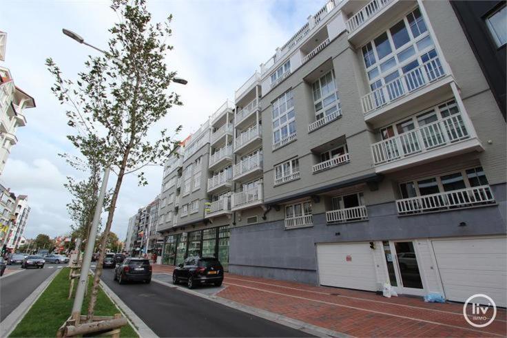 Appartement Spacieux A Knokke Екстер'єр фото